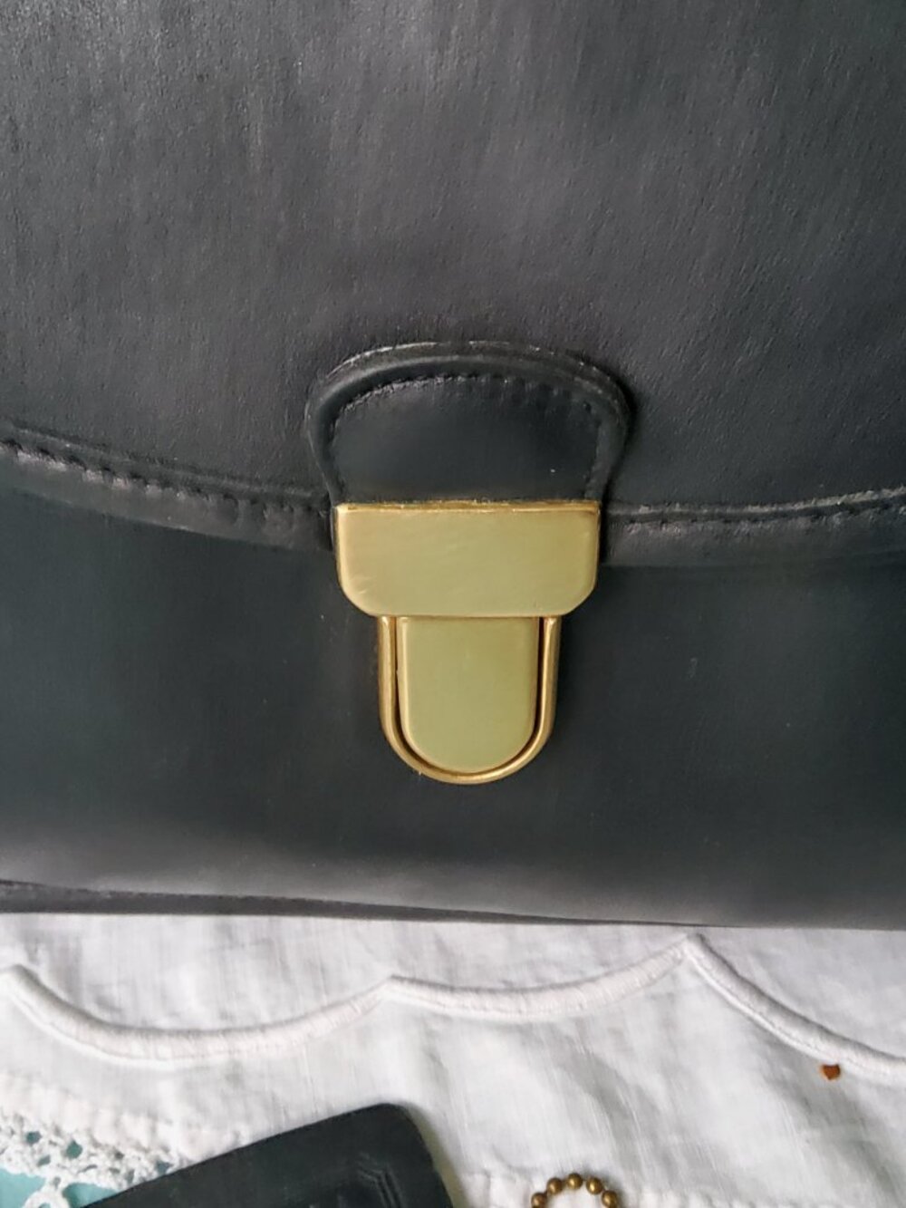 Vintage Coach Gilford Crossbody in Black + Hangtag - Picture 2 of 11
